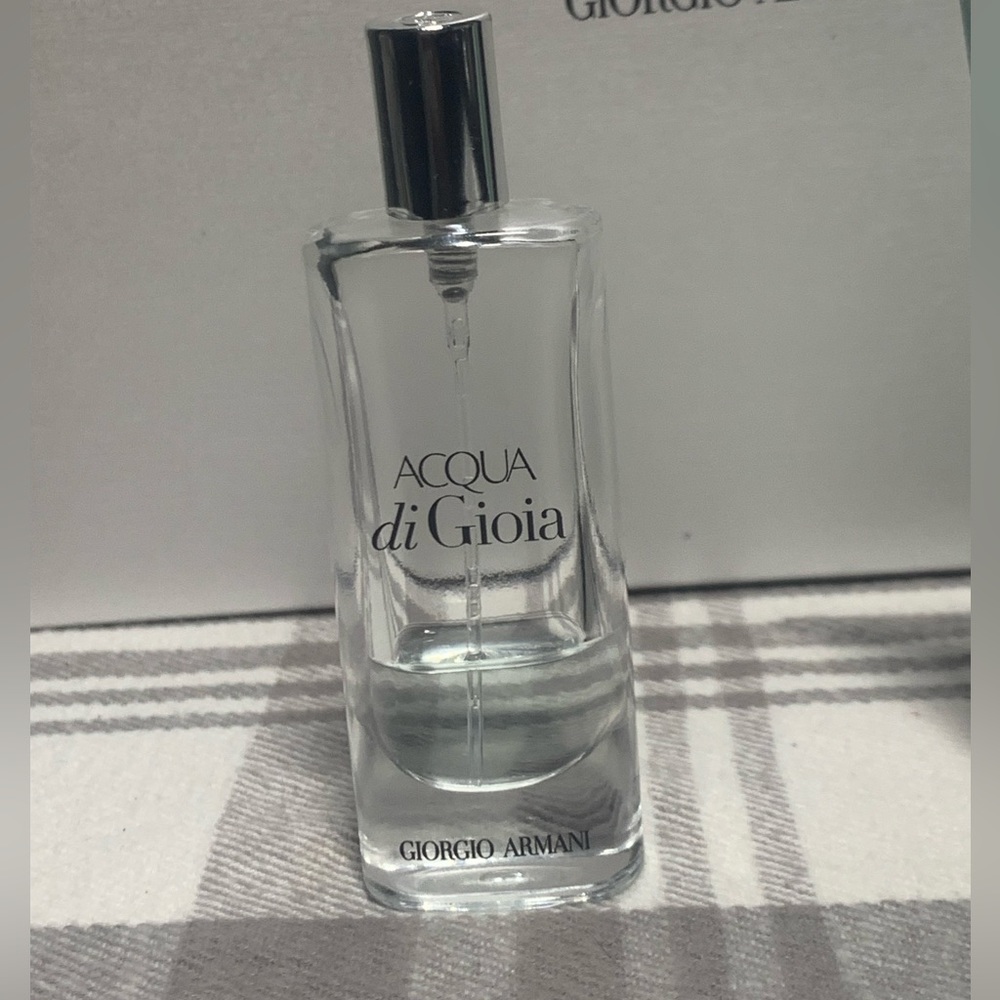Giorio Armani Acqua di Gioia Mini Set (Sorry, No Offers Accepted) - Picture 3 of 16